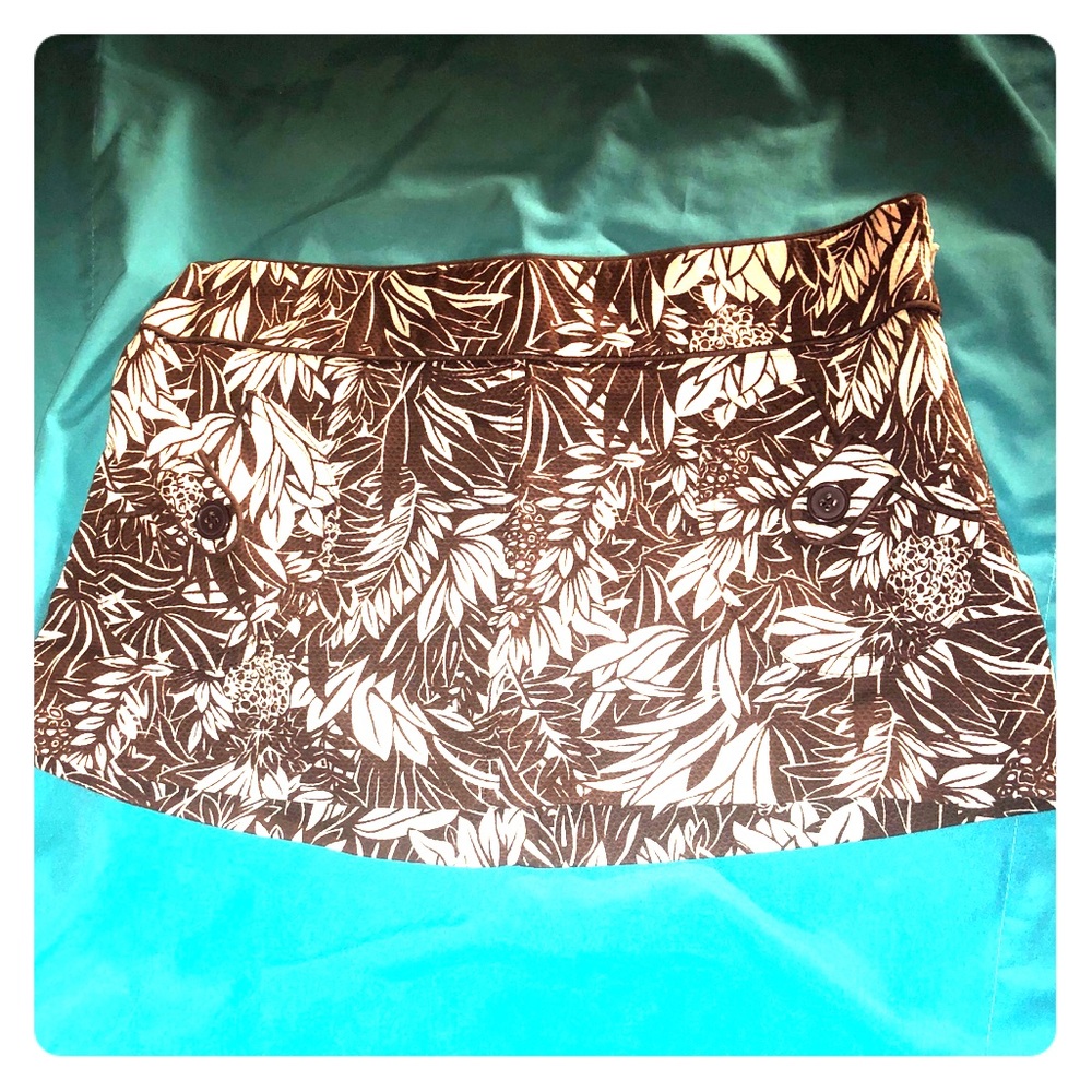 Side zip mini skirt